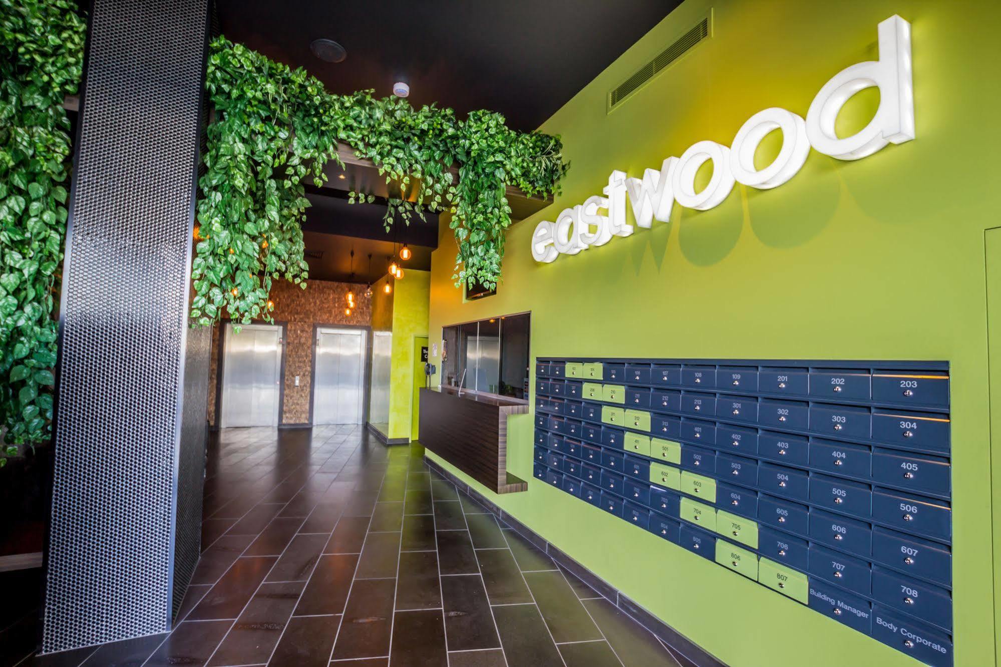 Eastwood Apartments Брисбен Экстерьер фото Eastwood Mall